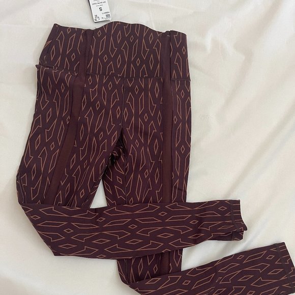 IVY PARK MONOGRAM SHEER PANEL TIGHTS small - Picture 1 of 3